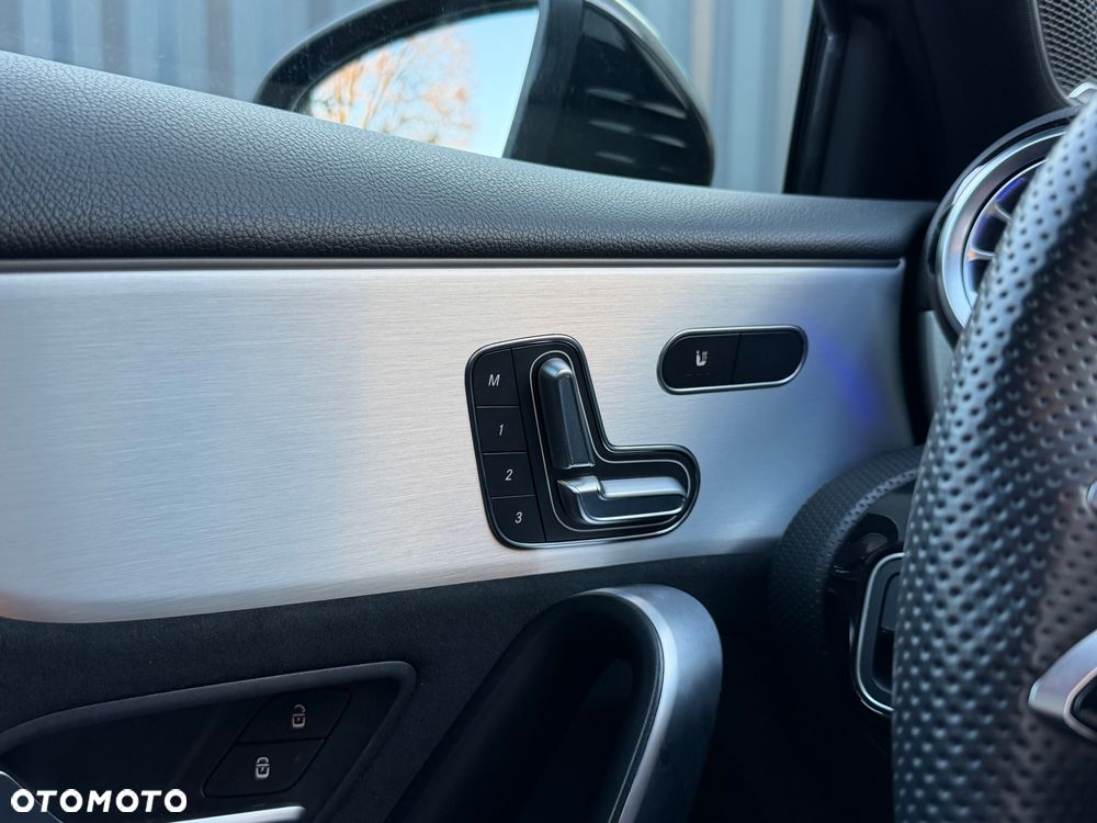 Mercedes-Benz Klasa A 250 4Matic 8G-DCT Edition AMG Line - 20