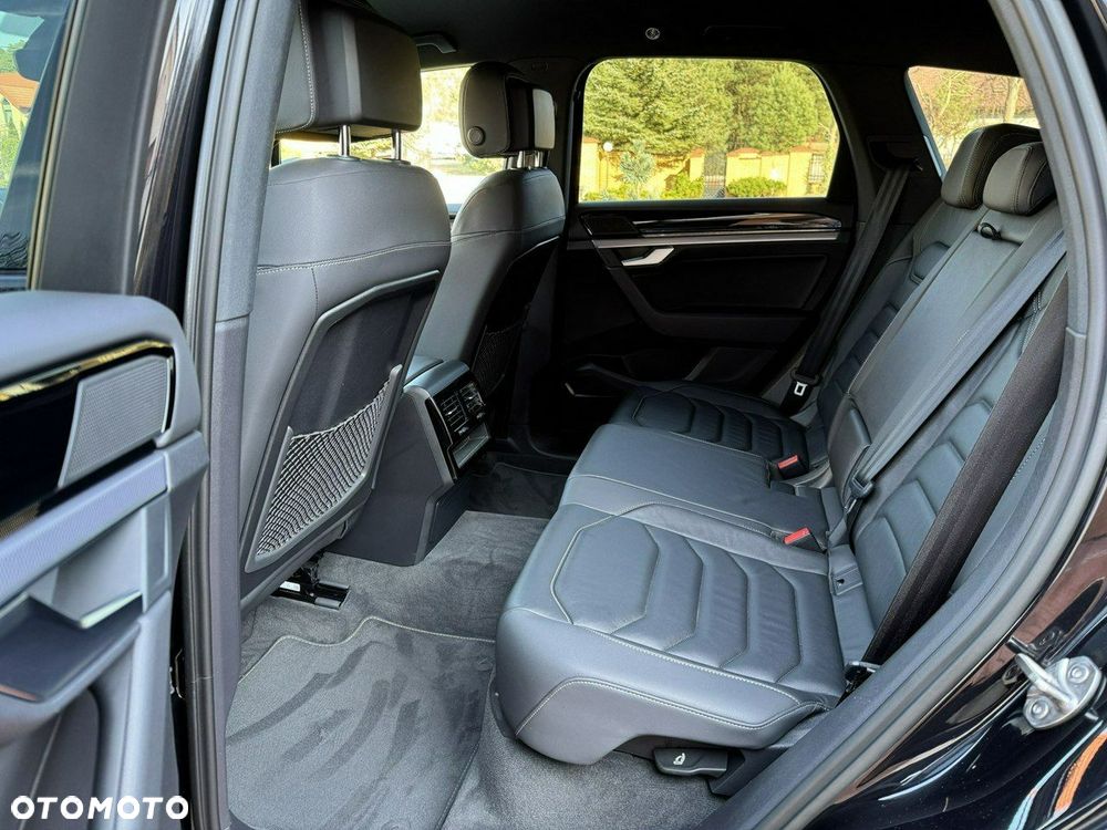 Volkswagen Touareg - 39