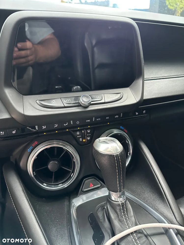 Chevrolet Camaro - 25