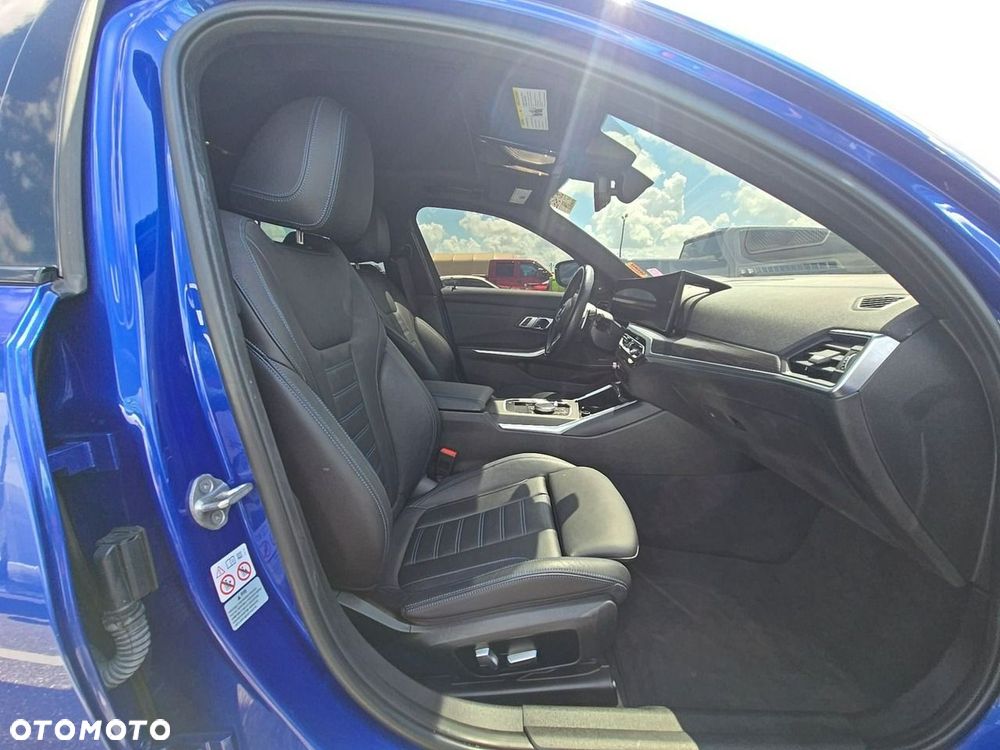 BMW Seria 3 M340i xDrive - 9