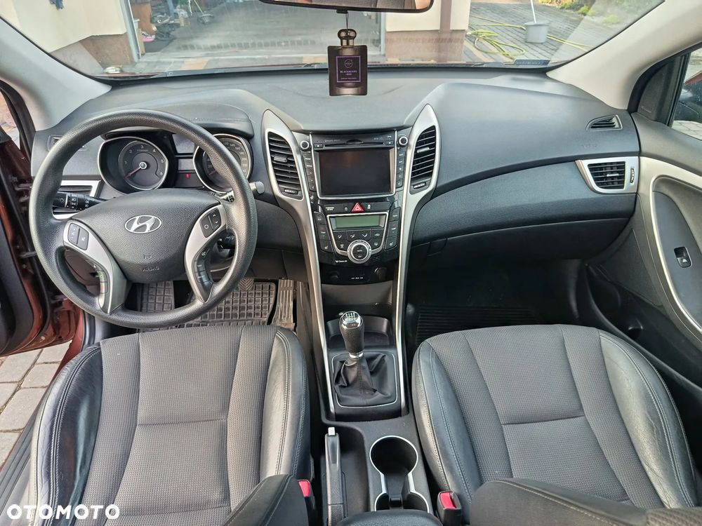 Hyundai i30 1.4 CRDi Premium - 15