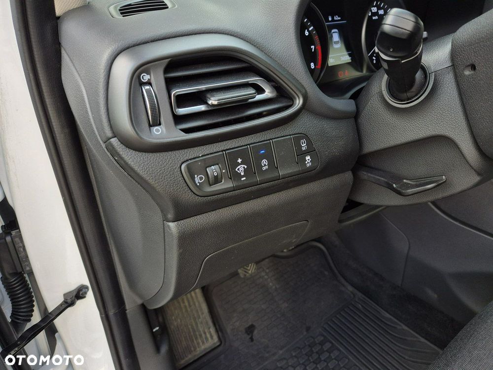 Hyundai i30 1.0 T-GDI Smart - 14