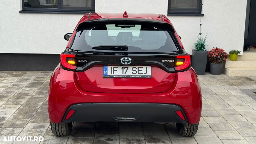 Toyota Yaris 1.5 VVT-i HSD Exclusive Style - 4