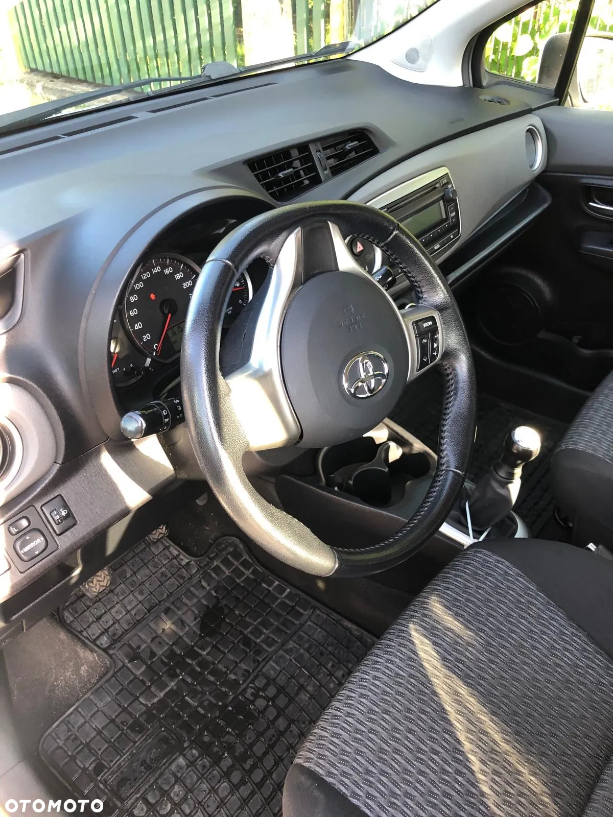 Toyota Yaris - 14