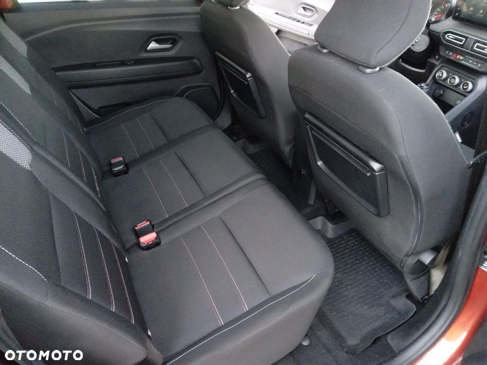 Dacia Jogger 1.0 TCe Extreme 7os - 27