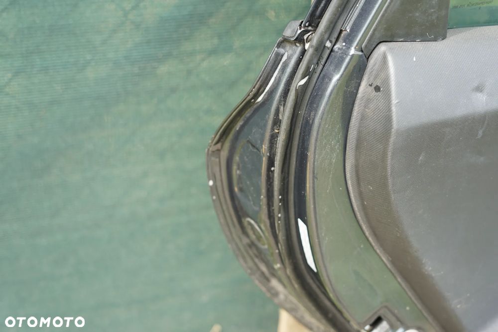 Drzwi tył tylne lewe Kia Cee'd I Kombi 5K - 11