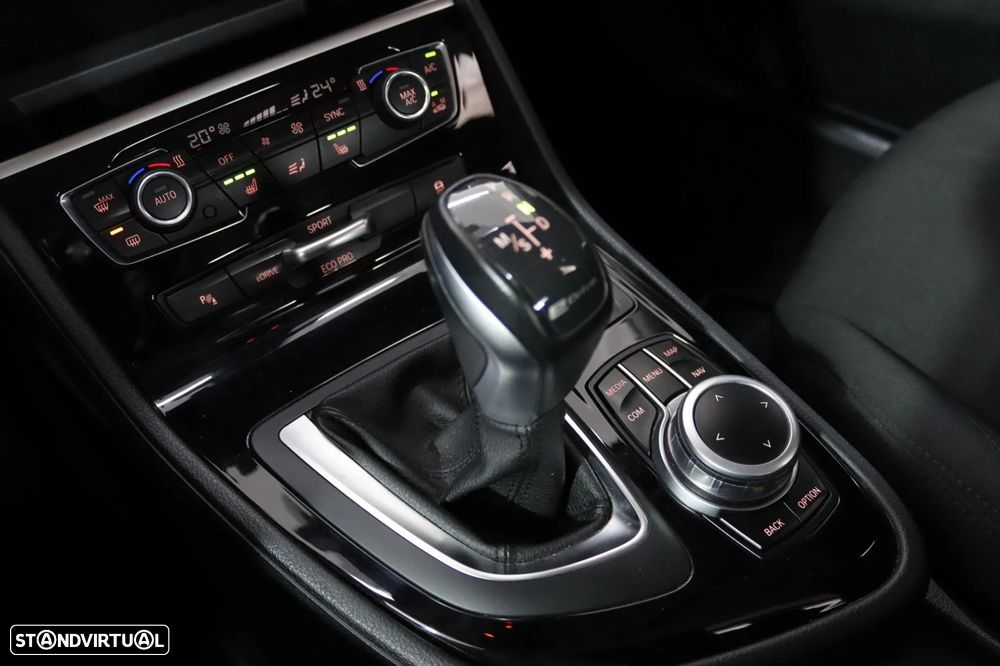 BMW 225xe Active Tourer - 15