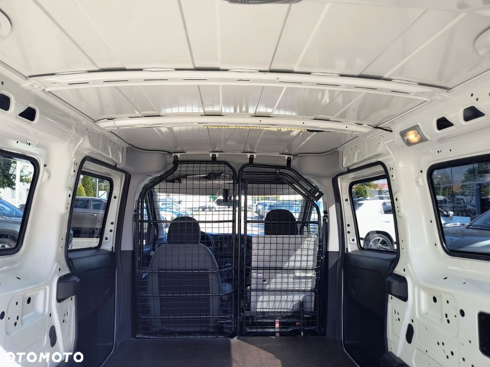 Fiat DOBLO - 21
