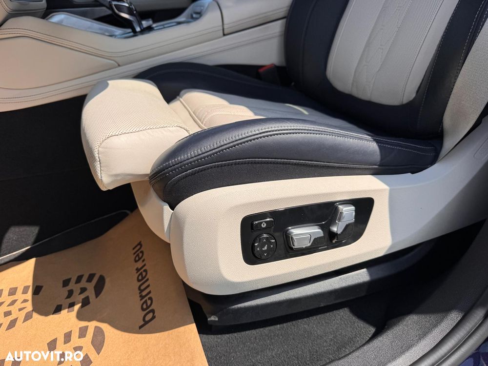 BMW X6 xDrive40i AT MHEV - 28