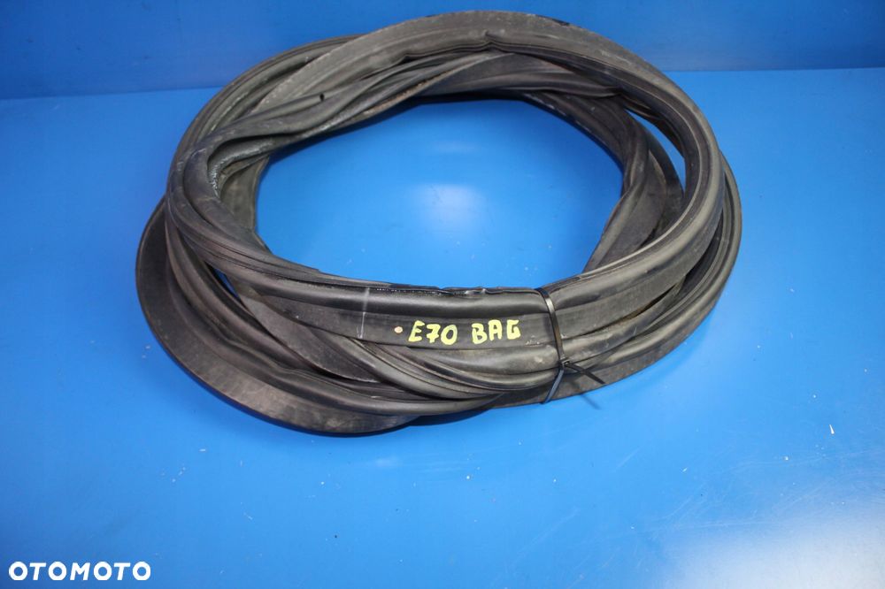 BMW X5 E70 USZCZELKA KLAPY BAGAŻNIKA - 1