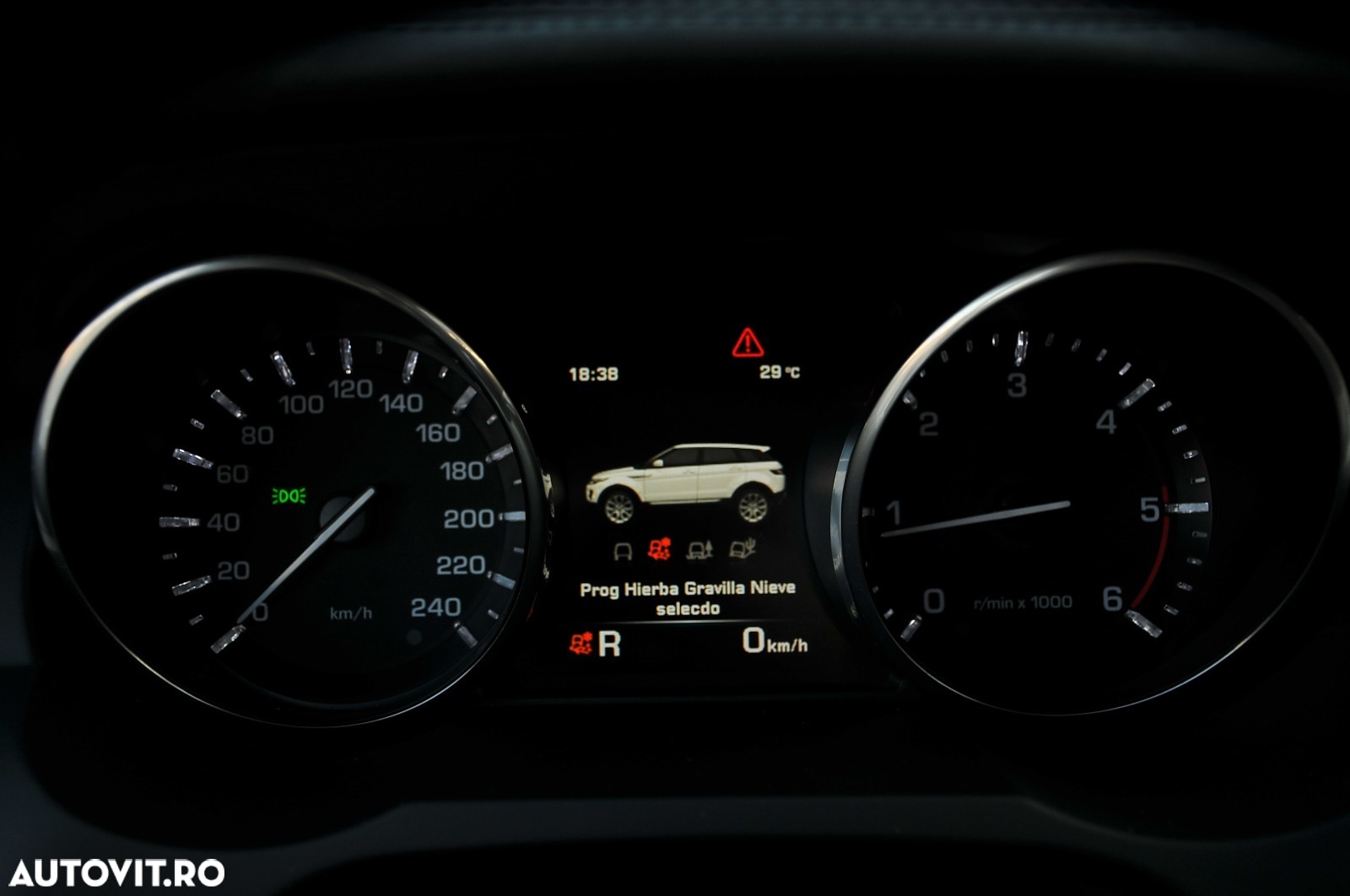 Land Rover Range Rover Evoque - 24