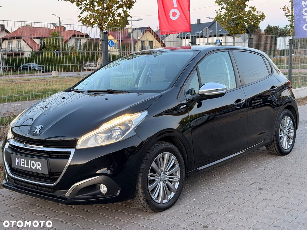 Peugeot 208 - 5