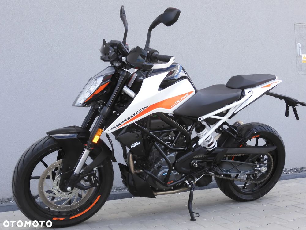 KTM Duke 390 - 39