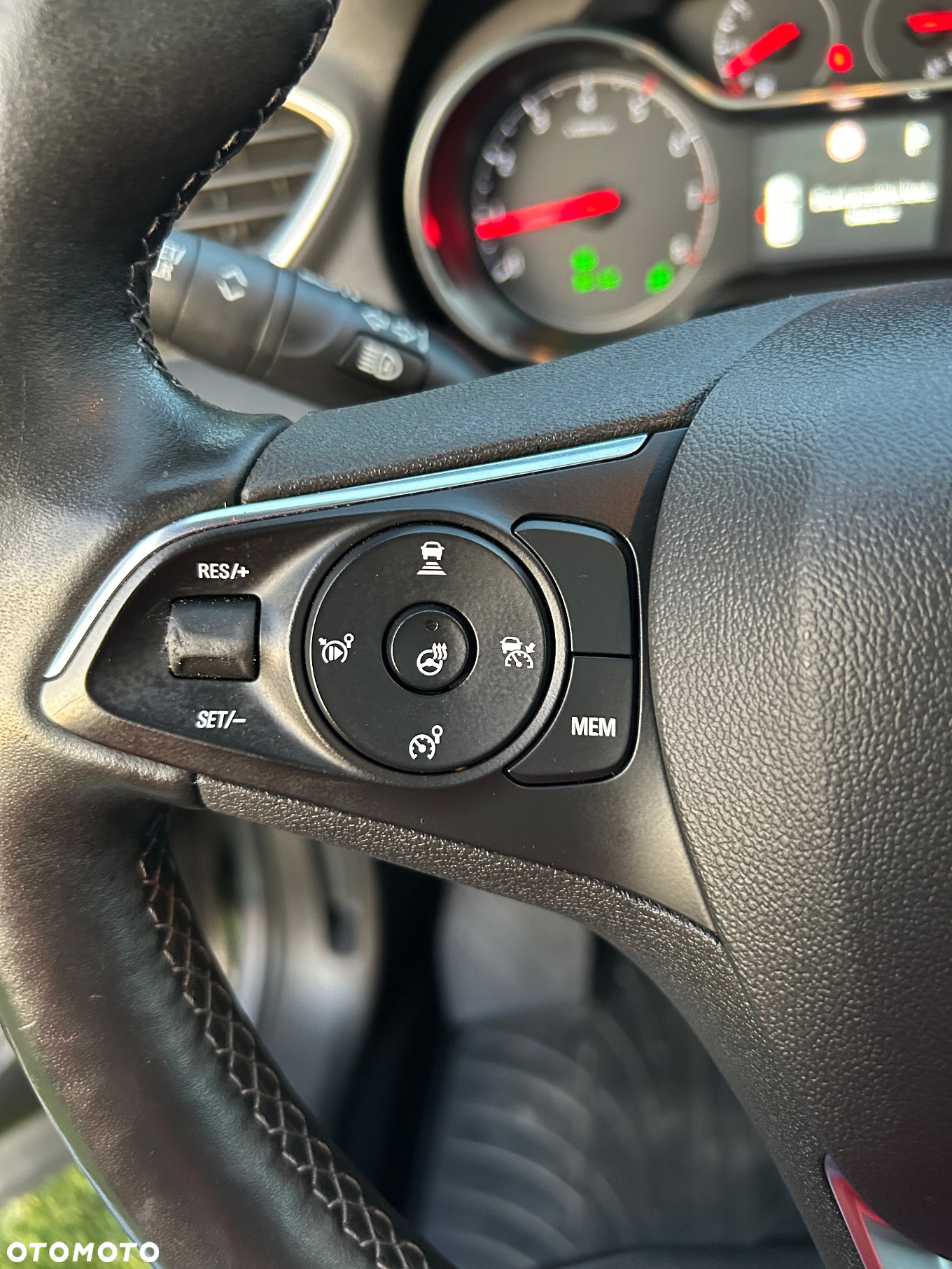 Opel Grandland X 1.5 CDTI Ultimate S&S - 12