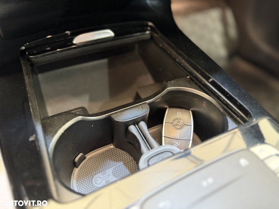 Mercedes-Benz CLA 180 - 25