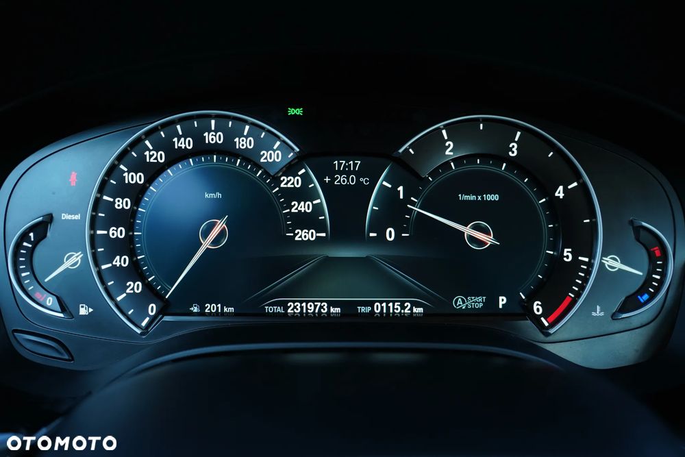 BMW Seria 5 520d Sport Line - 29