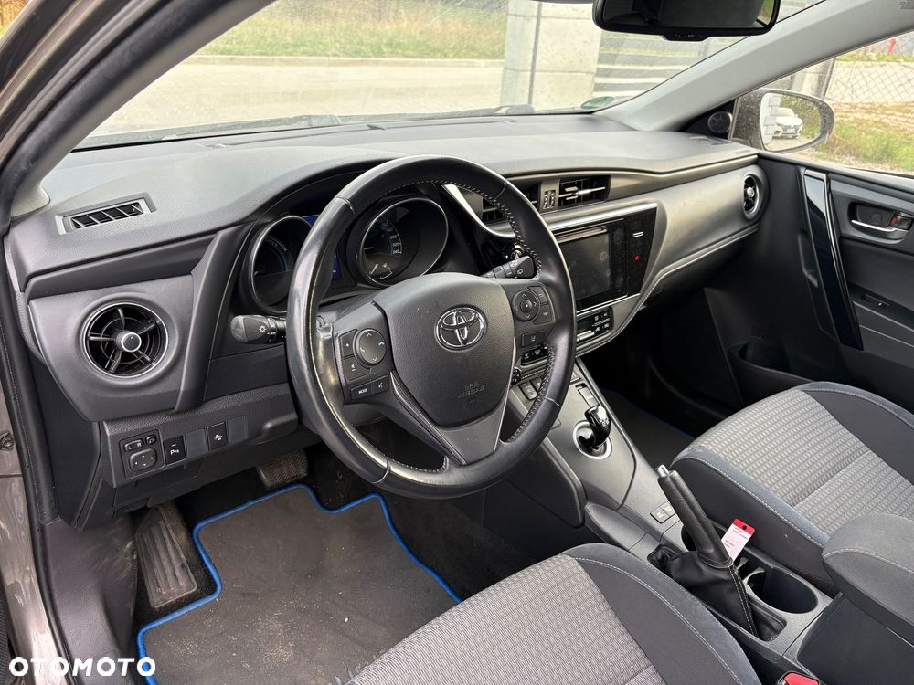 Toyota Auris - 9