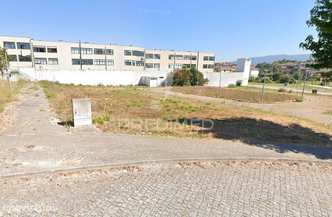 Lote Terreno Moradia - Grande imagem: 2/4