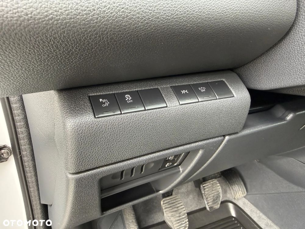 Peugeot 3008 BlueHDi 120 Stop & Start Style - 17