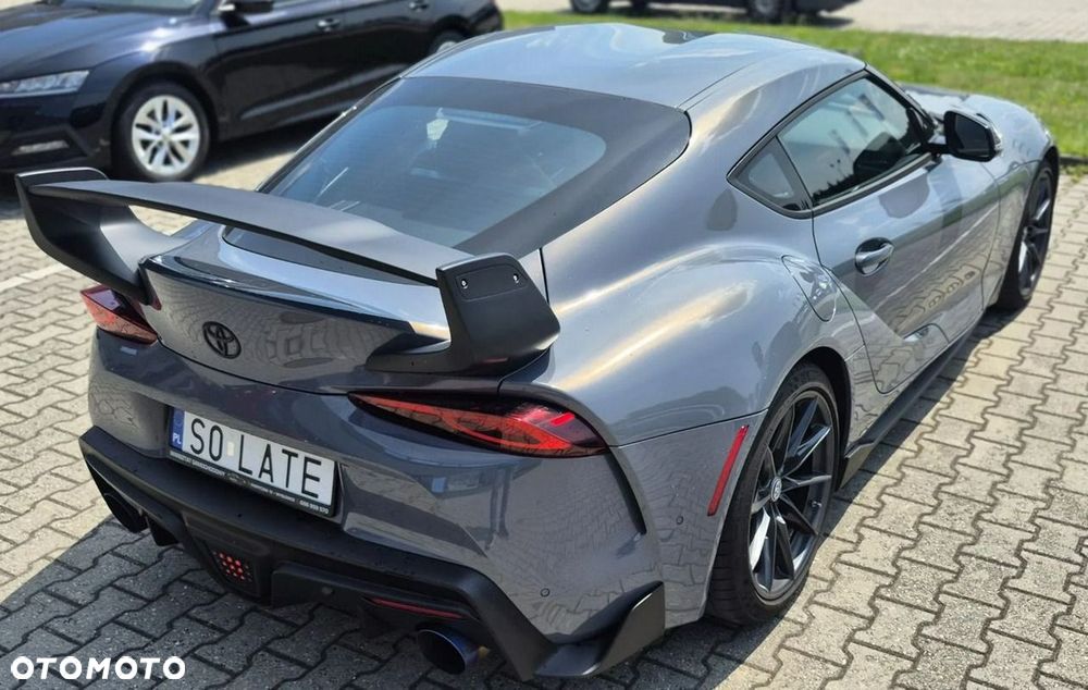 Toyota Supra - 32