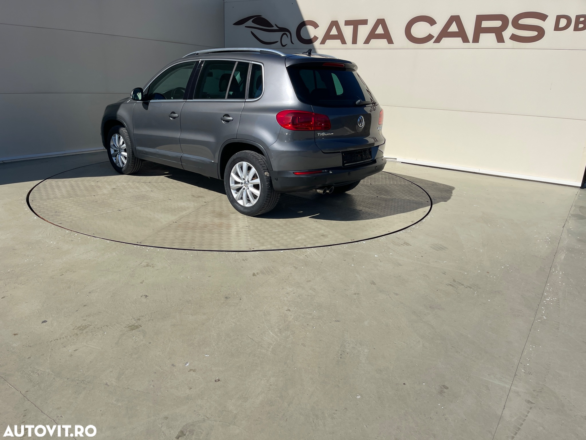 Volkswagen Tiguan 2.0 TDI DPF 4Motion BlueMotion Technology DSG Cup Sport & Style - 9