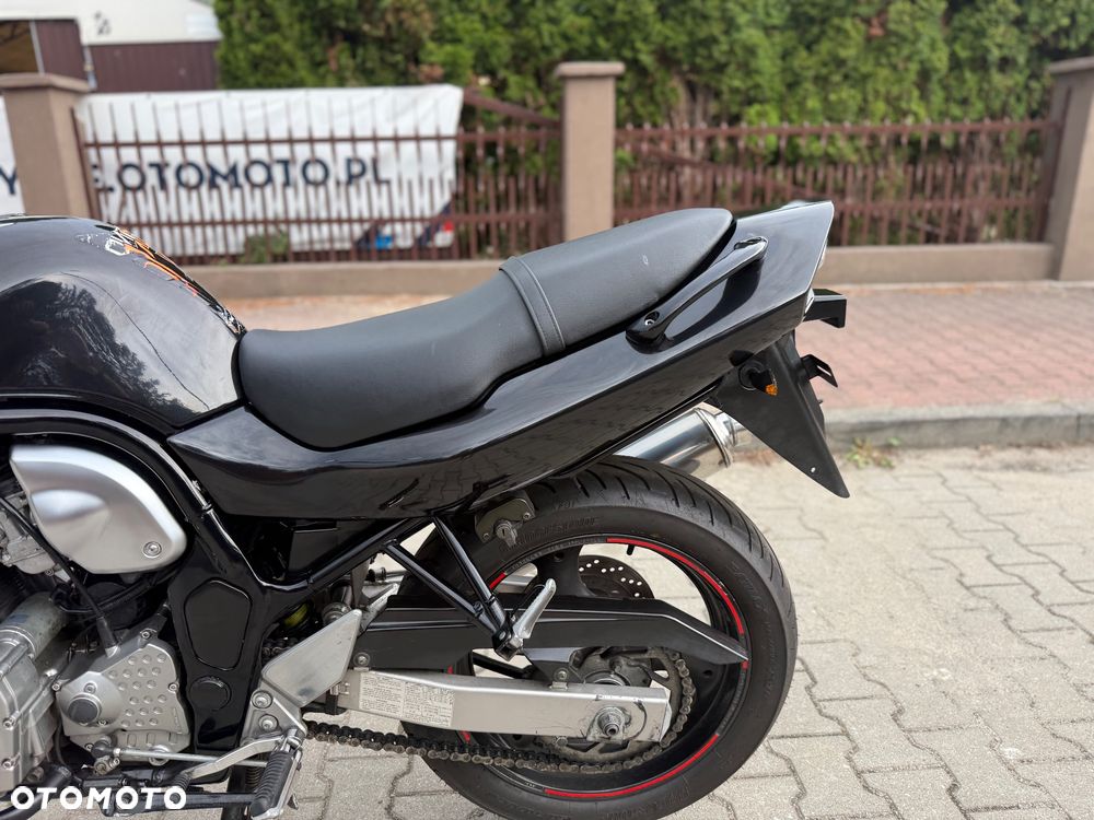 Suzuki Bandit - 25