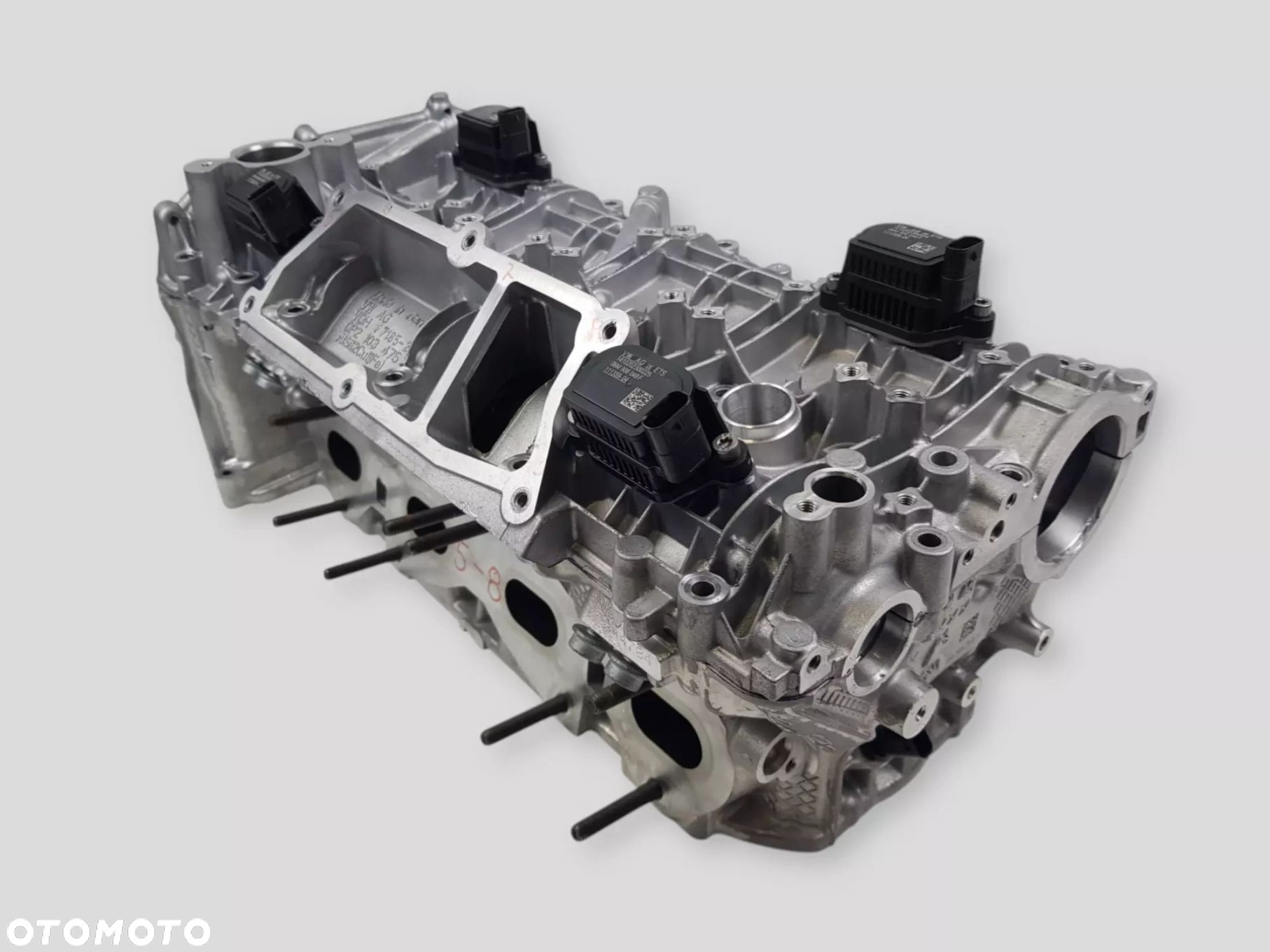 Głowica silnika 4.0 TFSI CVD 5-8 Porsche Panamera Audi A8 RS6 RS7 0P2103403 - 2