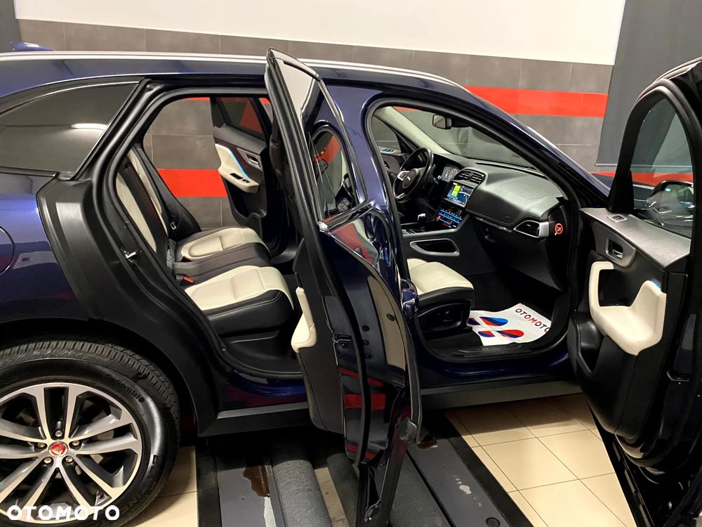 Jaguar F-Pace 2.0 i4D RWD R-Sport - 22