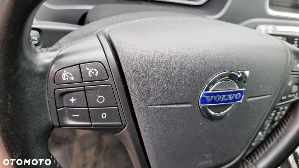 Volvo V40 Cross Country D3 Momentum - 20