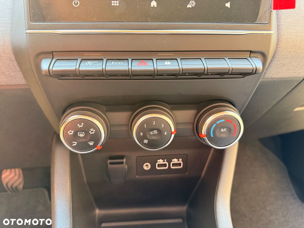 Renault Clio TCe 90 EVOLUTION - 22