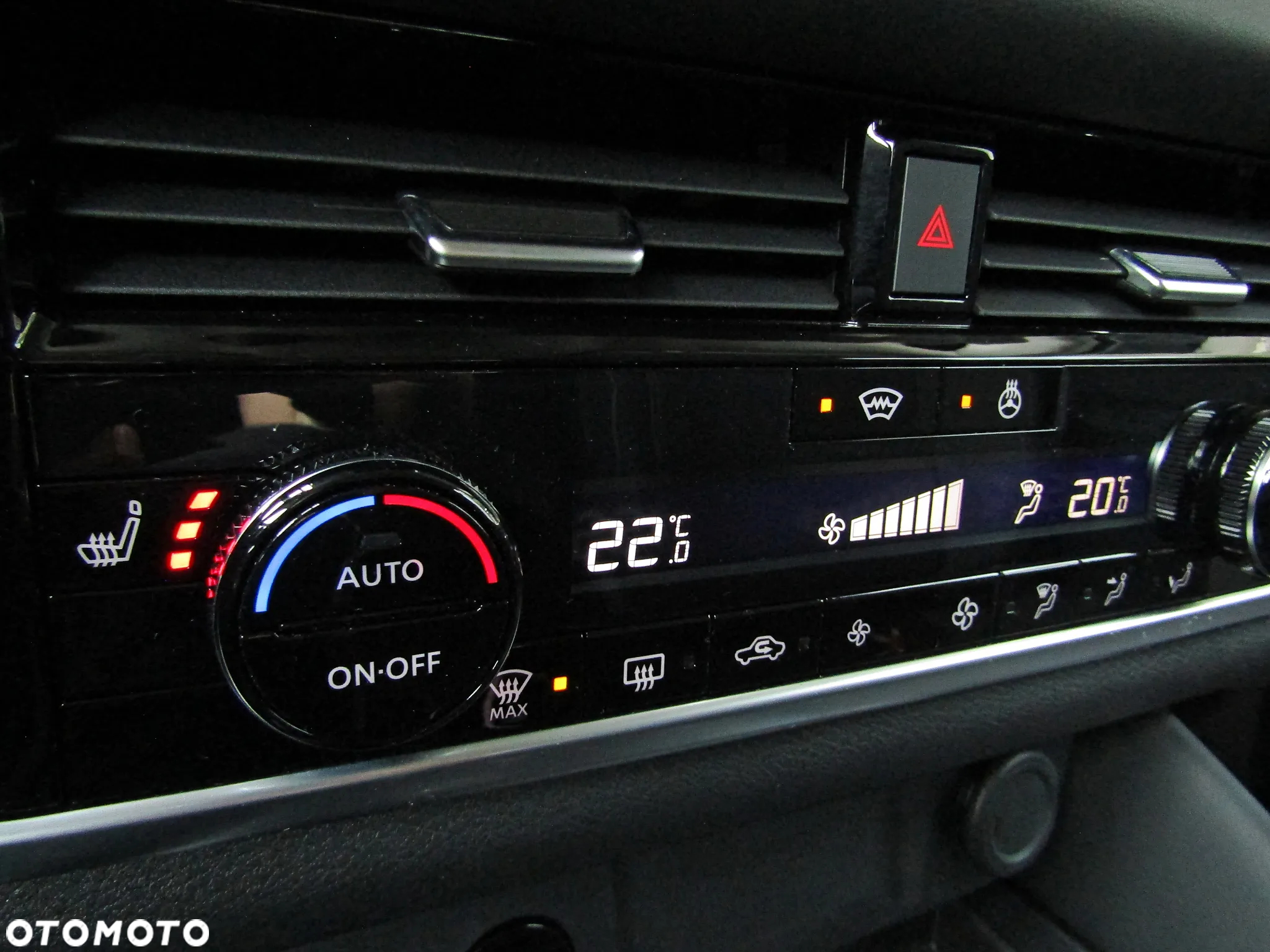 Nissan Qashqai - 21