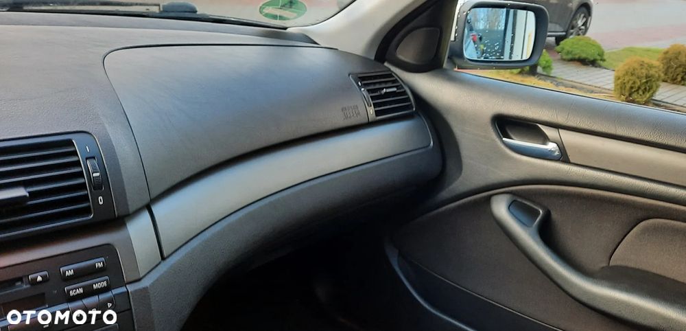 BMW Seria 3 318i - 11