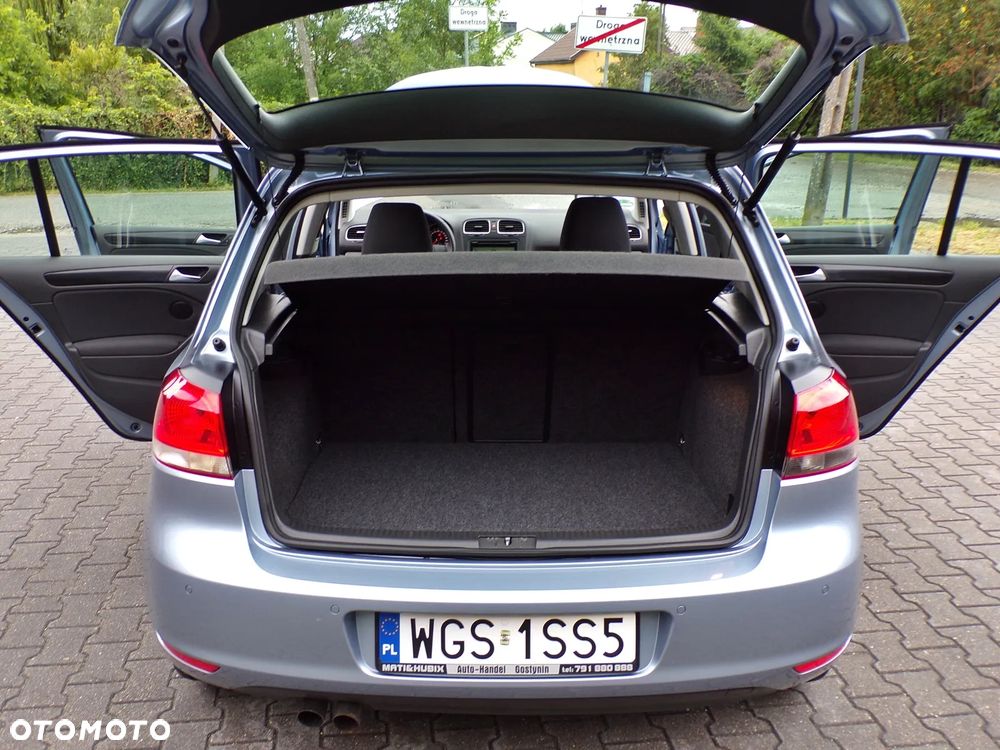 Volkswagen Golf - 28