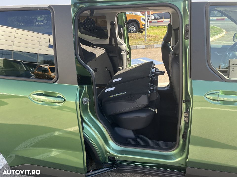 Ford Tourneo Courier - 12
