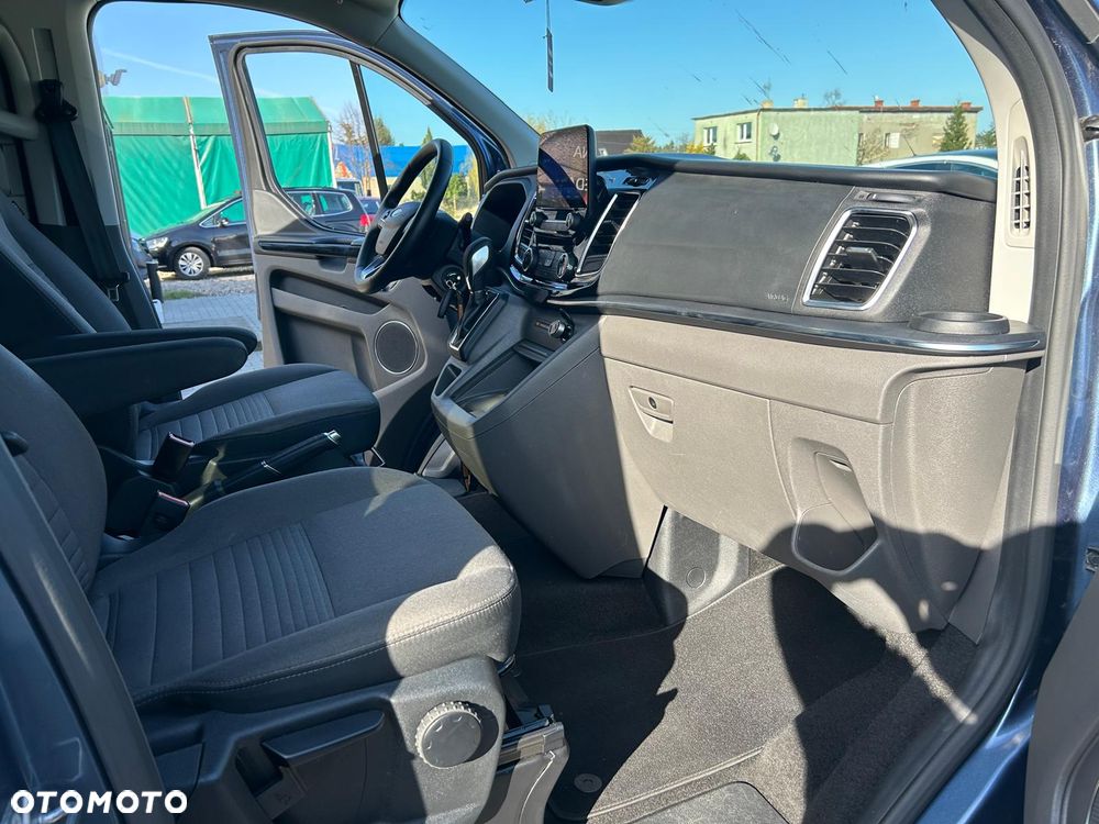 Ford Tourneo Custom 2.0 EcoBlue L1 Titanium SelectShift - 23