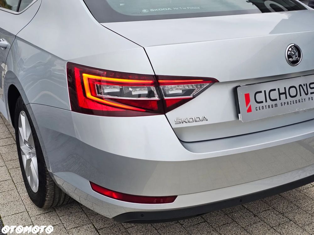 Skoda Superb 1.5 TSI Ambition - 8