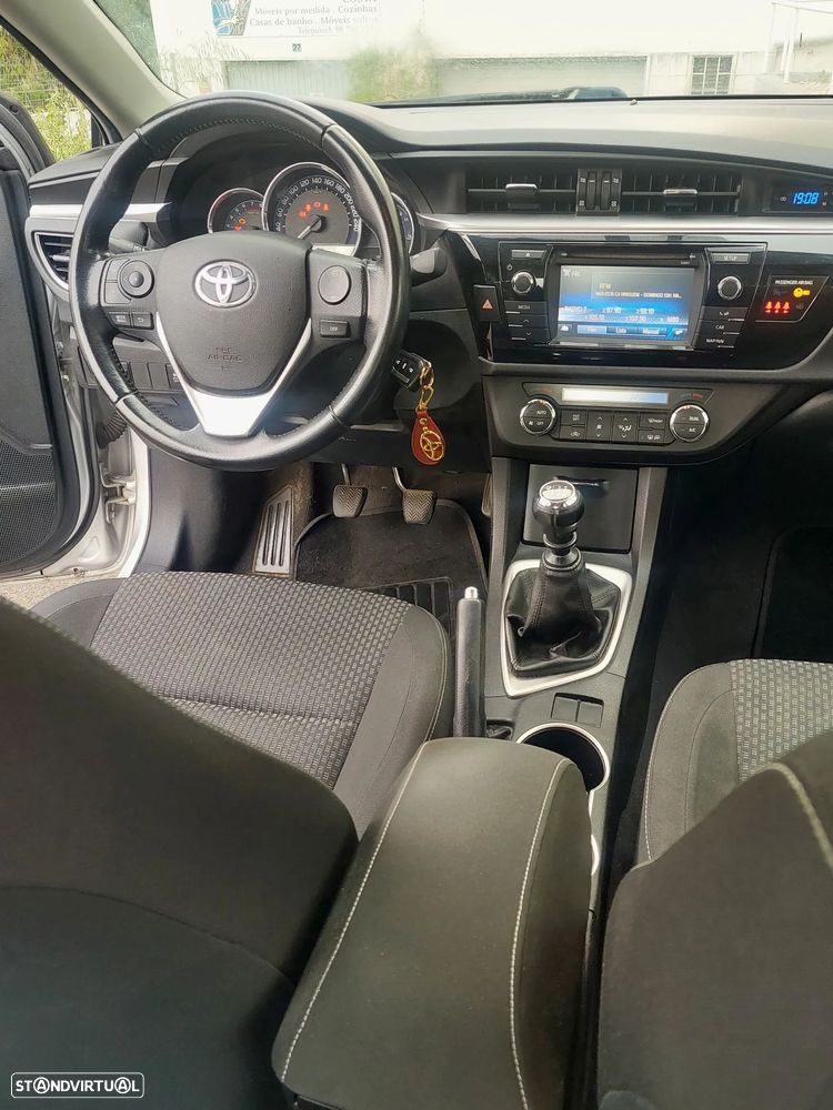 Toyota Corolla 1.33 VVT-i Comfort+PM - 10