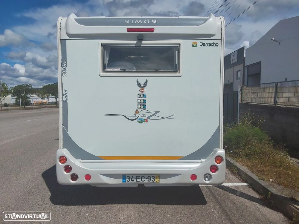 Mercedes-Benz Sprinter - 9