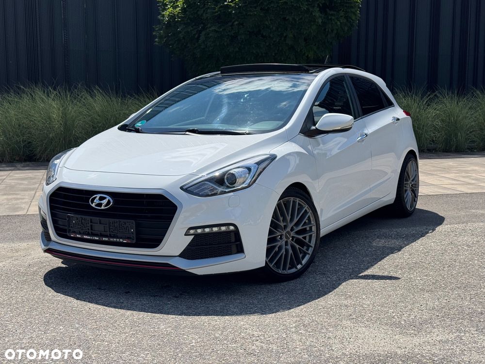 Hyundai i30 1.6 GDI Turbo Luxury - 4