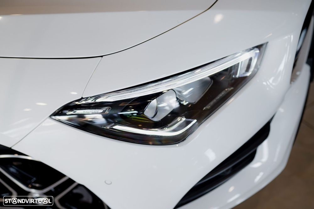 Mercedes-Benz CLA 250 e Shooting Brake AMG Line - 8