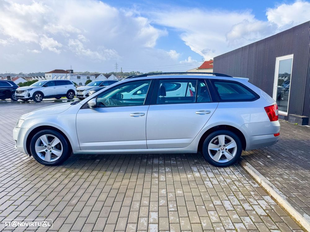 Skoda Octavia Break 1.6 TDi Style DSG - 6