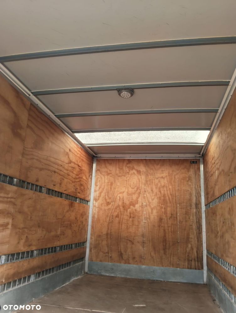 Mercedes-Benz Sprinter - 3