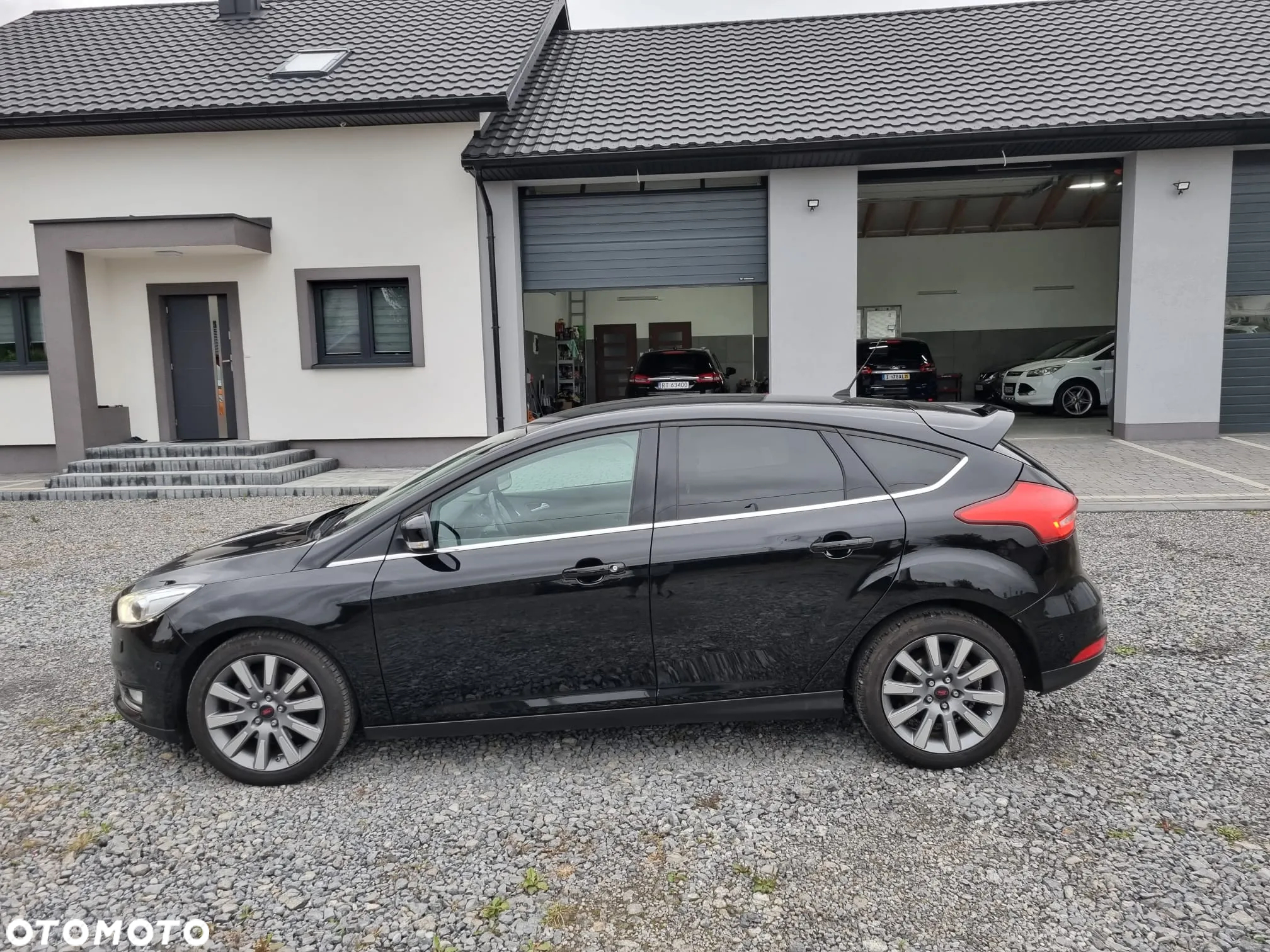 Ford Focus 2.0 EcoBlue Titanium Business - 4