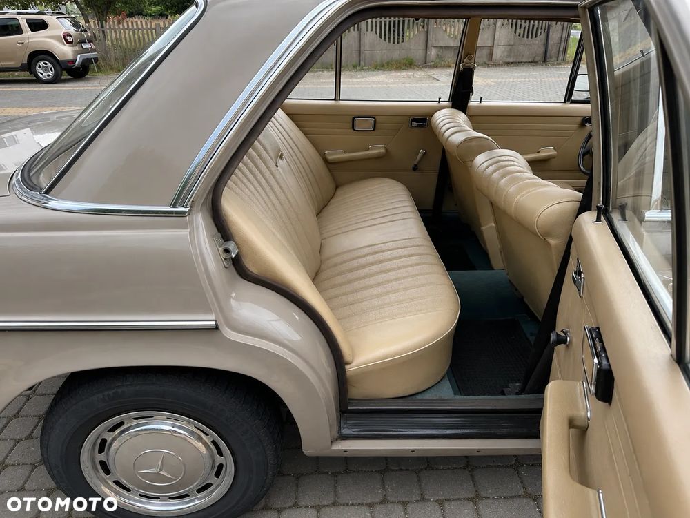Mercedes-Benz Inny - 24