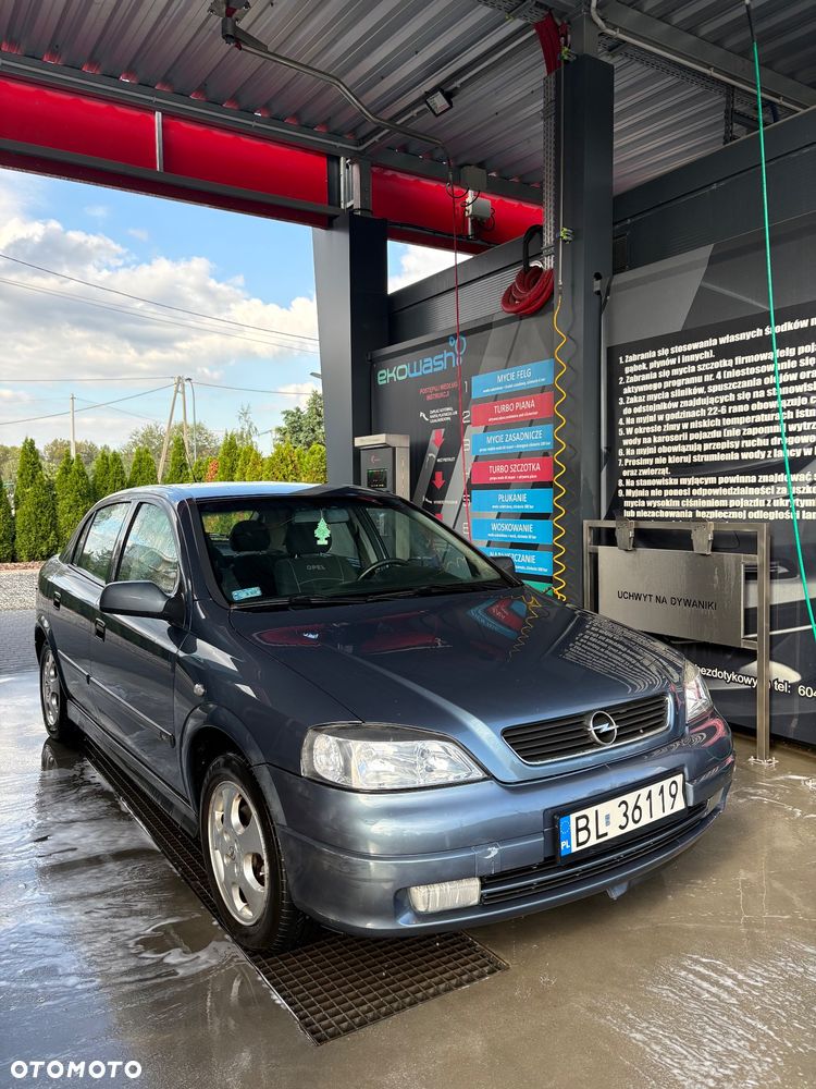 Opel Astra 1.6 16V 100 - 2