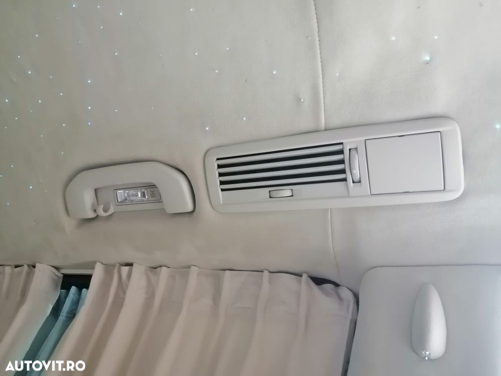 Mercedes-Benz V 220 d kompakt 9G-TRONIC Avantgarde - 21