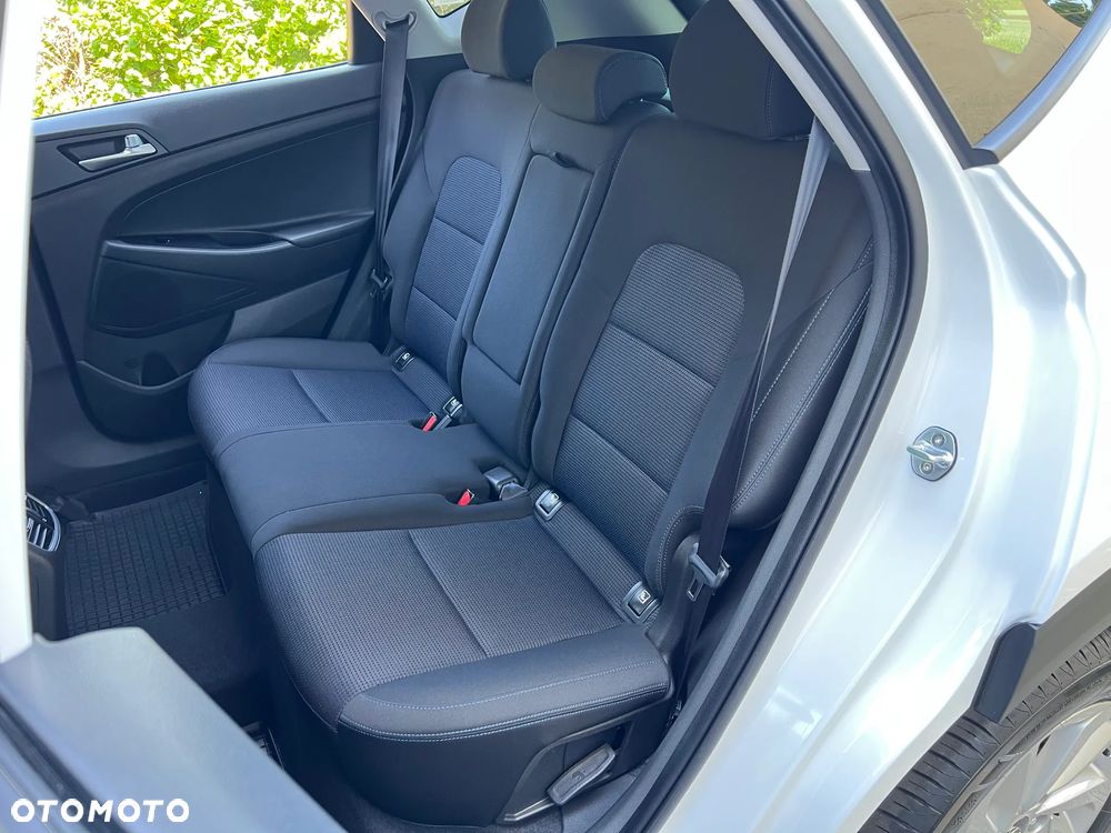 Hyundai Tucson 1.6 GDI BlueDrive Comfort 2WD - 20
