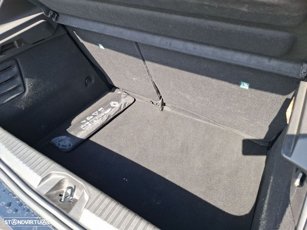 Renault Clio 1.0 TCe Evolution - 24