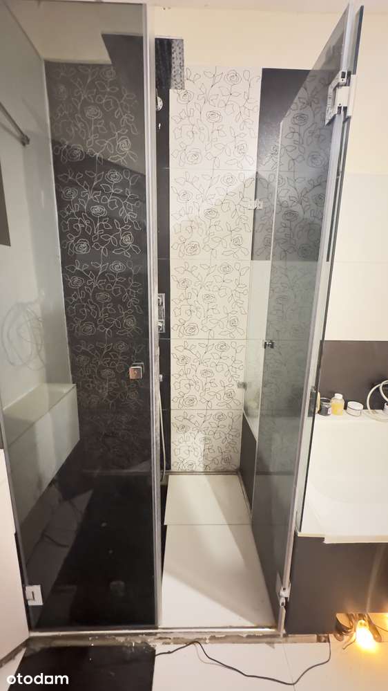 Przestronne mieszkanie z balkonem w Wilanowie