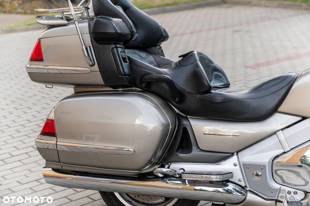 Honda GL - 27